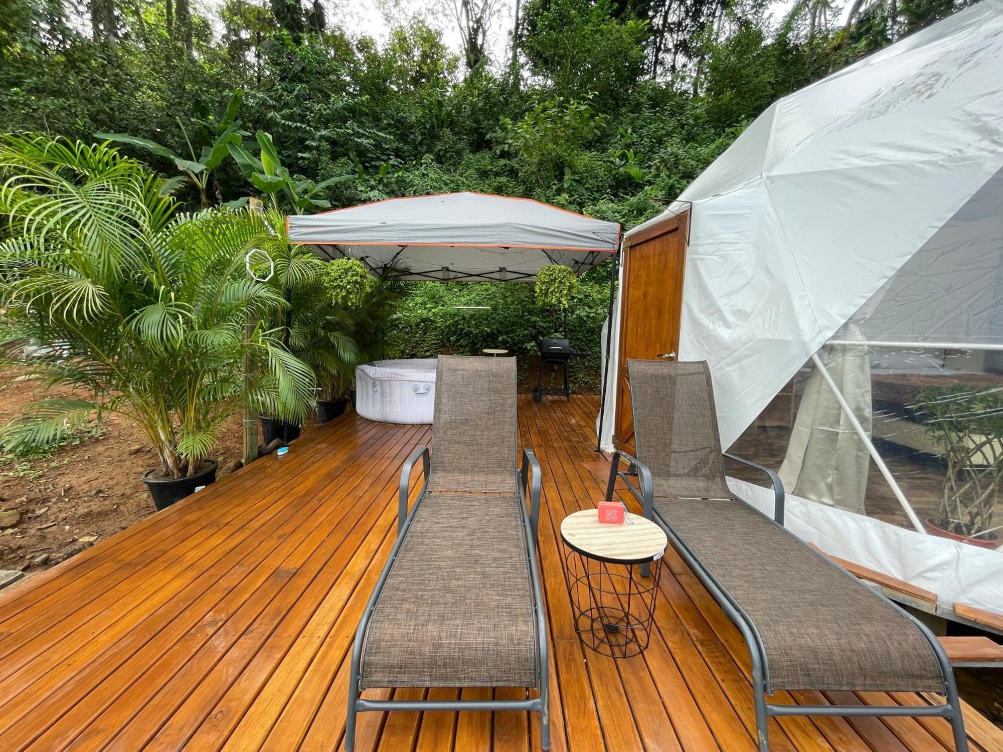 La Comarca River Glamping Dome Near 曼努埃尔安东尼奥 外观 照片