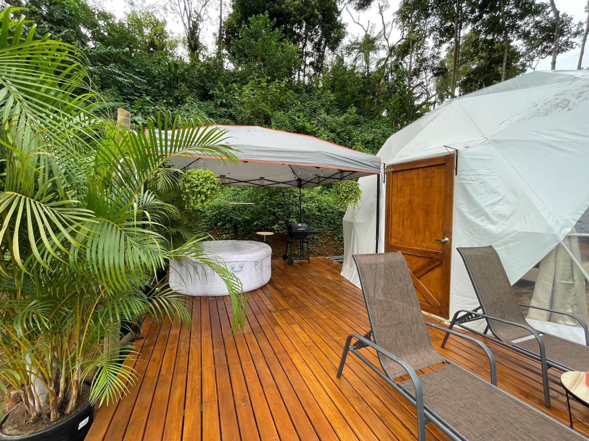 La Comarca River Glamping Dome Near 曼努埃尔安东尼奥 外观 照片