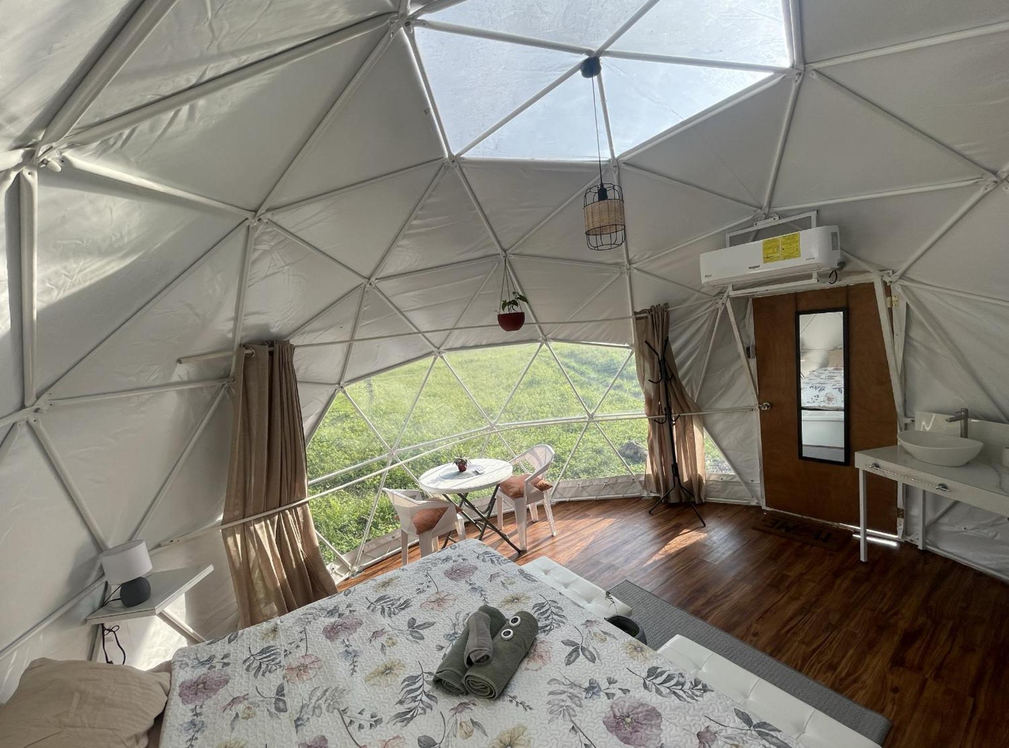 La Comarca River Glamping Dome Near 曼努埃尔安东尼奥 外观 照片